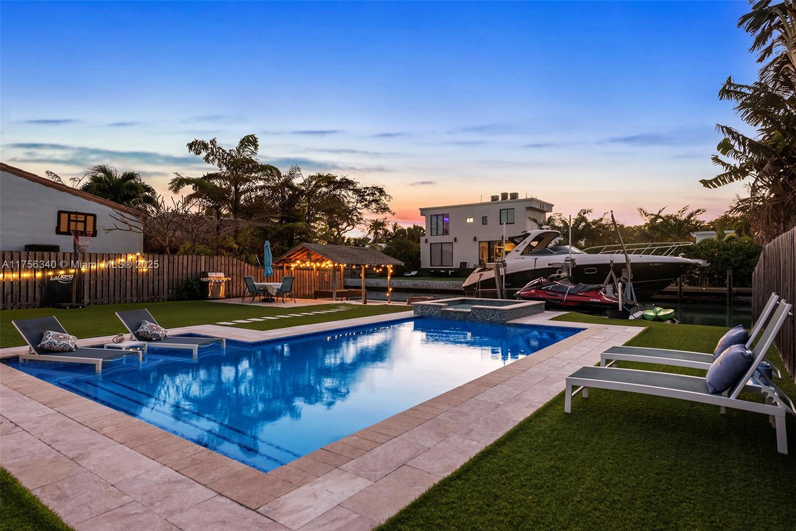 BISCAYNE POINT - Residential