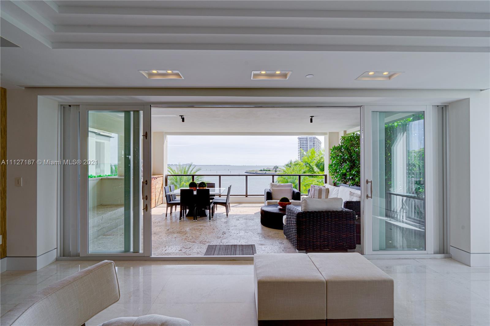 RESIDENCES AT VIZCAYA CON - Residential