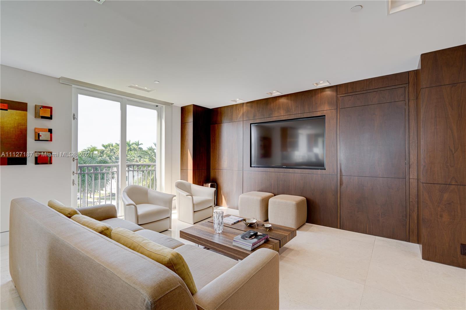 RESIDENCES AT VIZCAYA CON - Residential