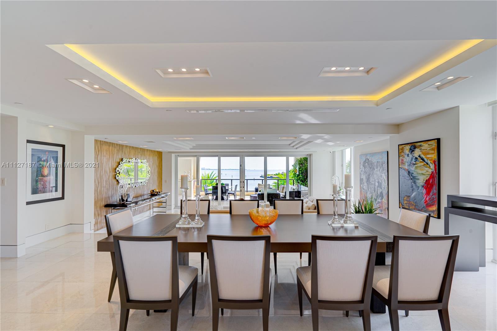 RESIDENCES AT VIZCAYA CON - Residential