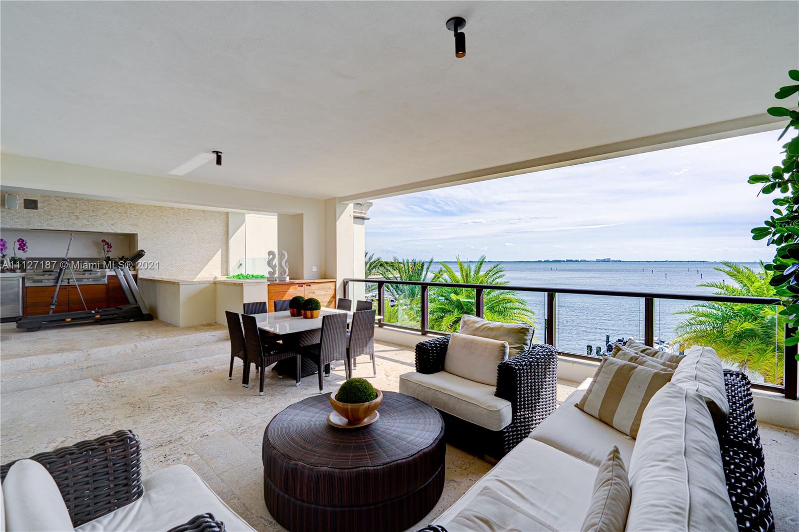 RESIDENCES AT VIZCAYA CON - Residential