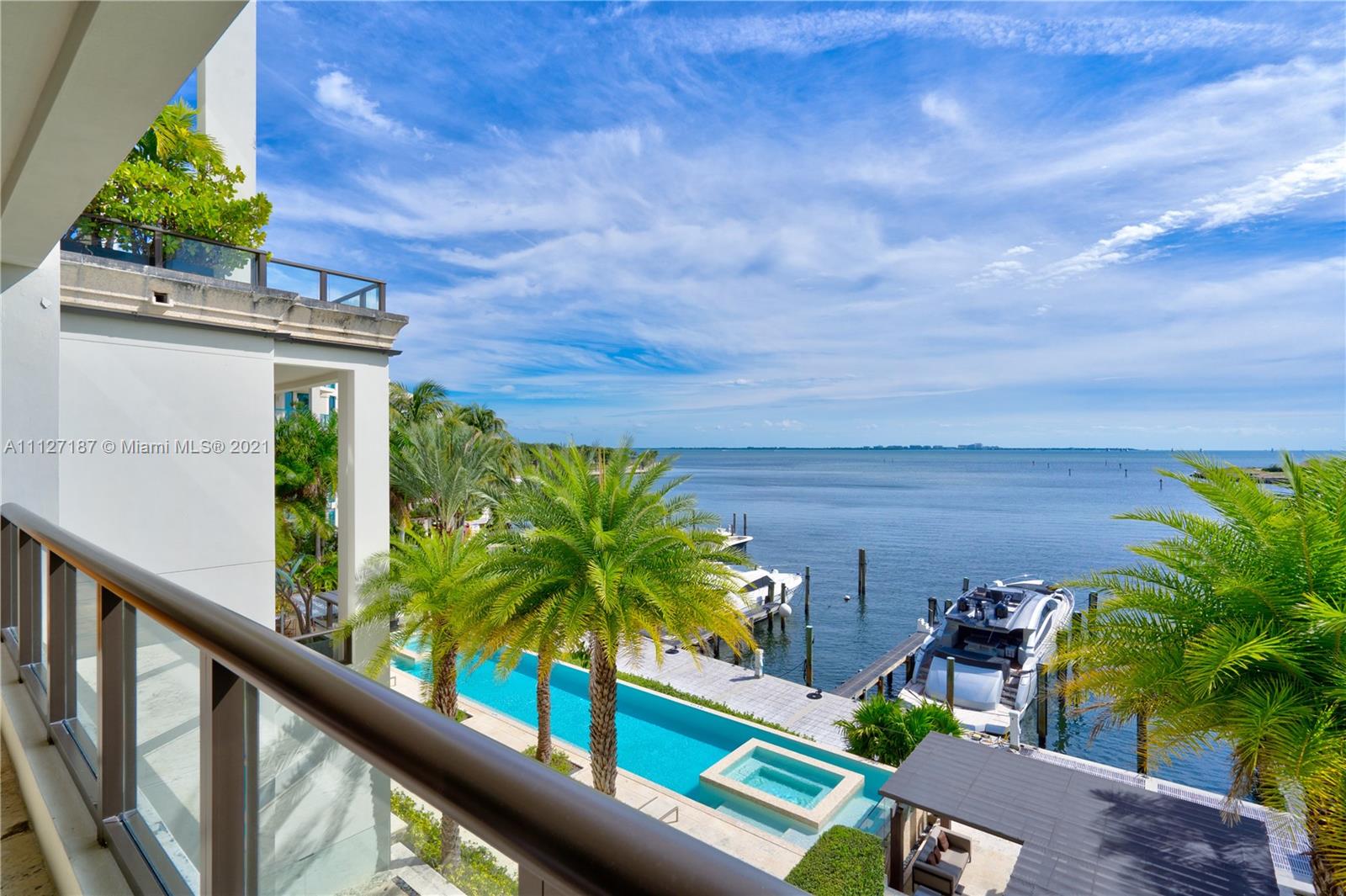 RESIDENCES AT VIZCAYA CON - Residential