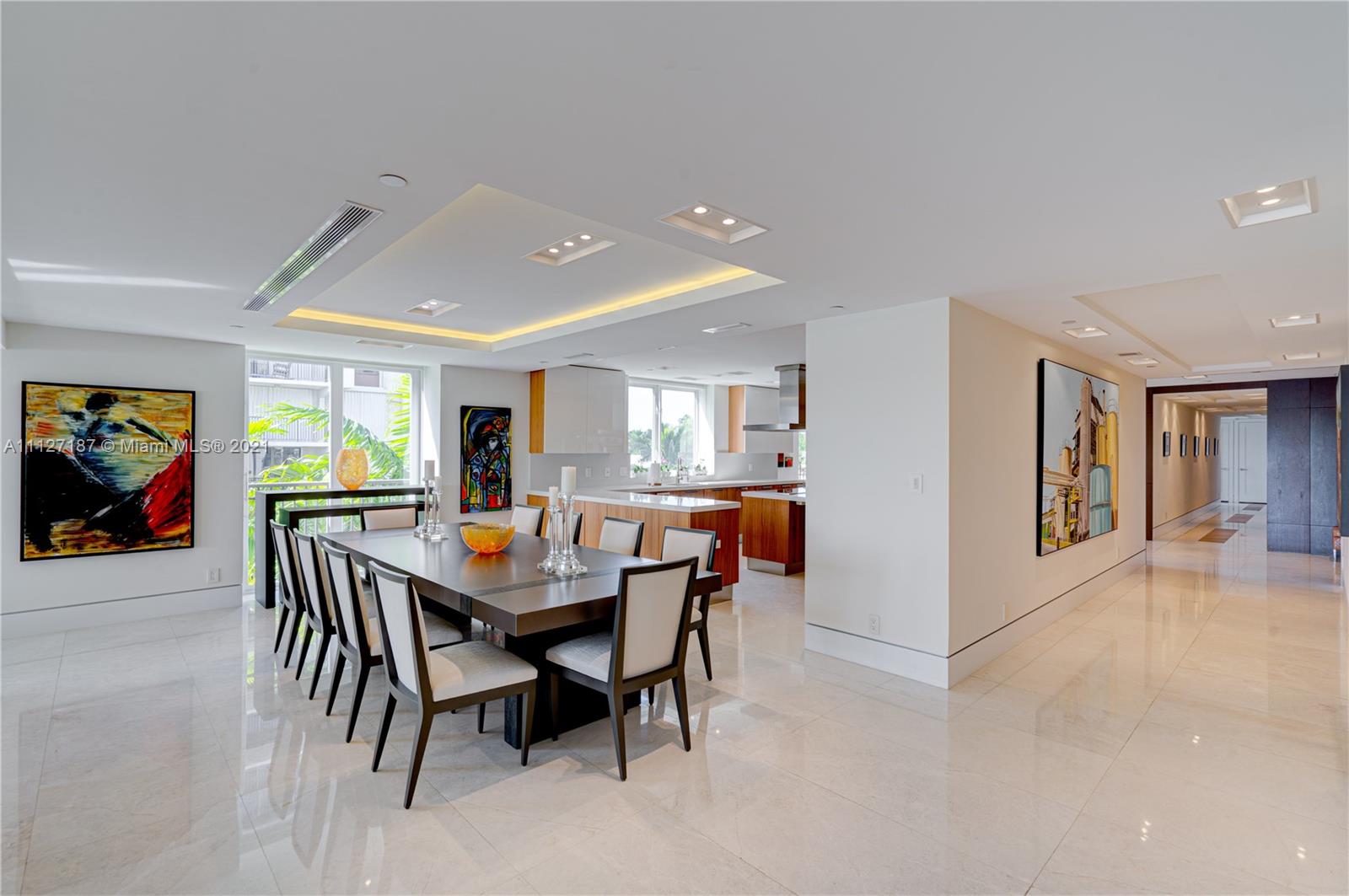 RESIDENCES AT VIZCAYA CON - Residential