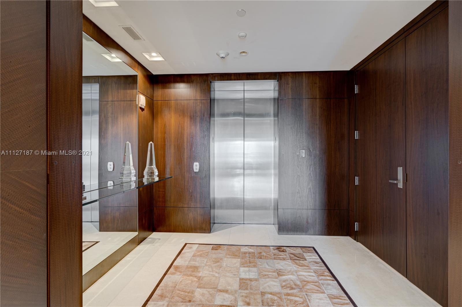 RESIDENCES AT VIZCAYA CON - Residential