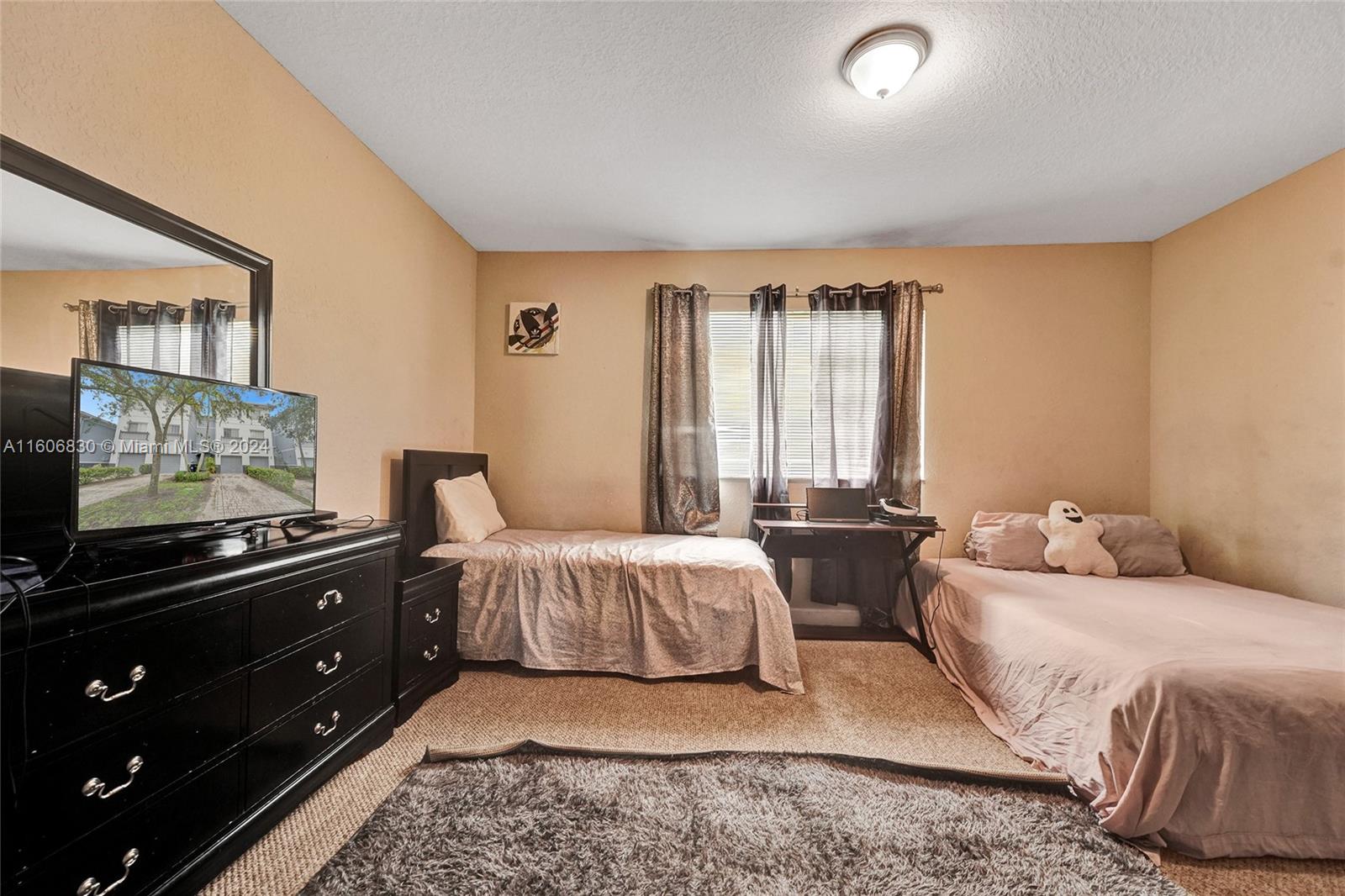 GEORGETOWN - Residential