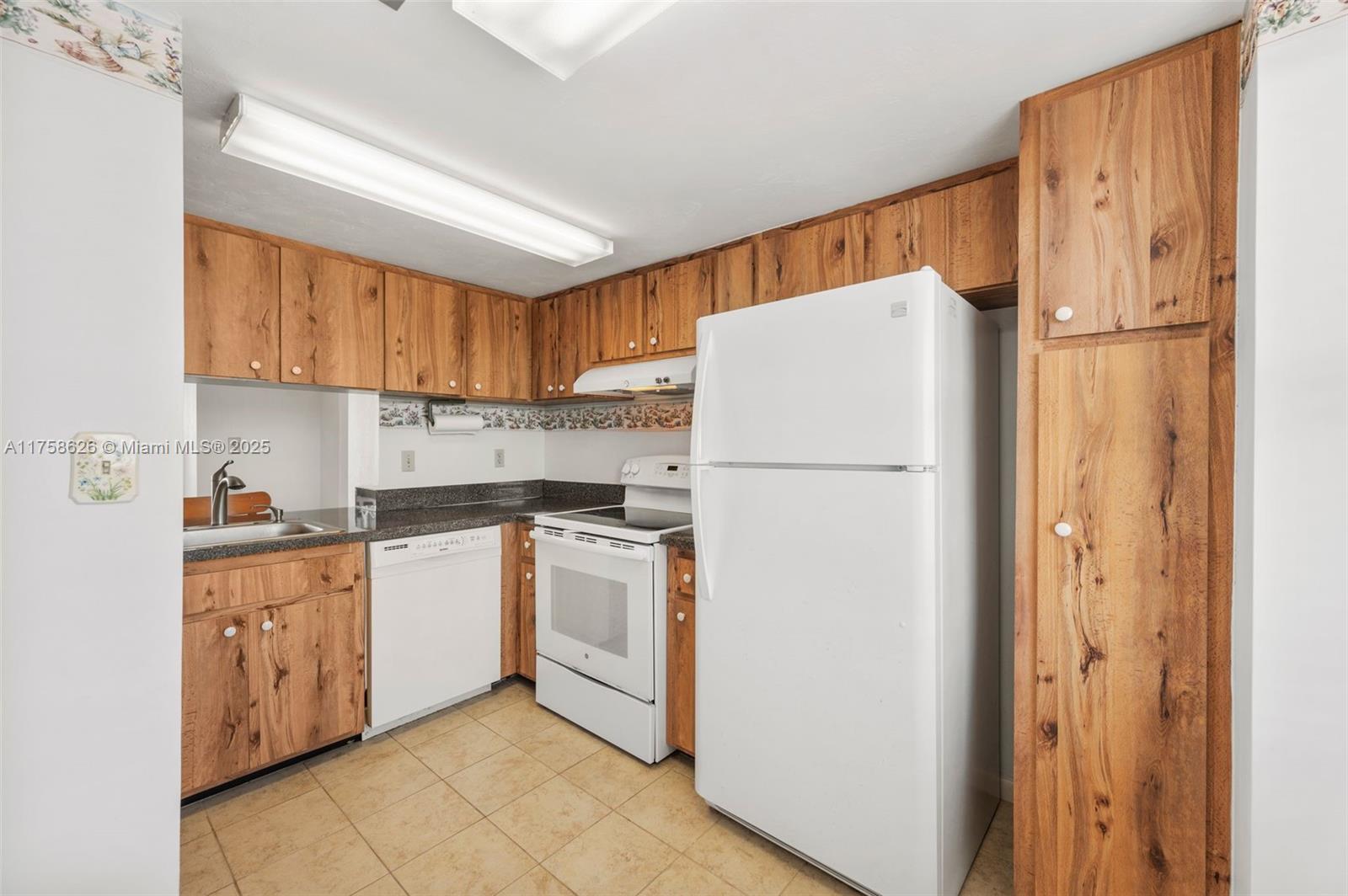 Ambassador Condo - Residential