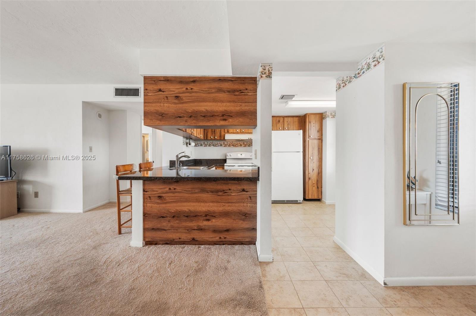 Ambassador Condo - Residential