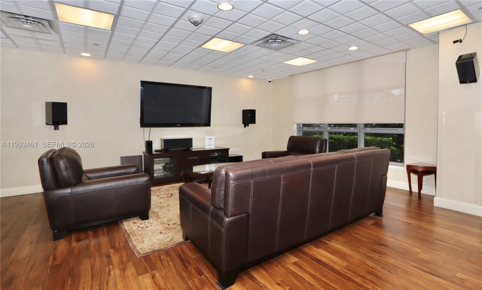 MYSTIC POINTE TOWER 500 C - Residential