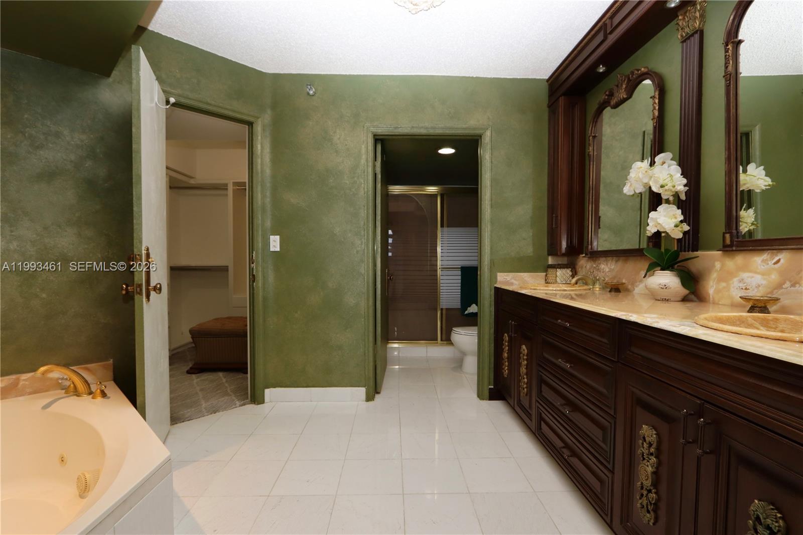 MYSTIC POINTE TOWER 500 C - Residential