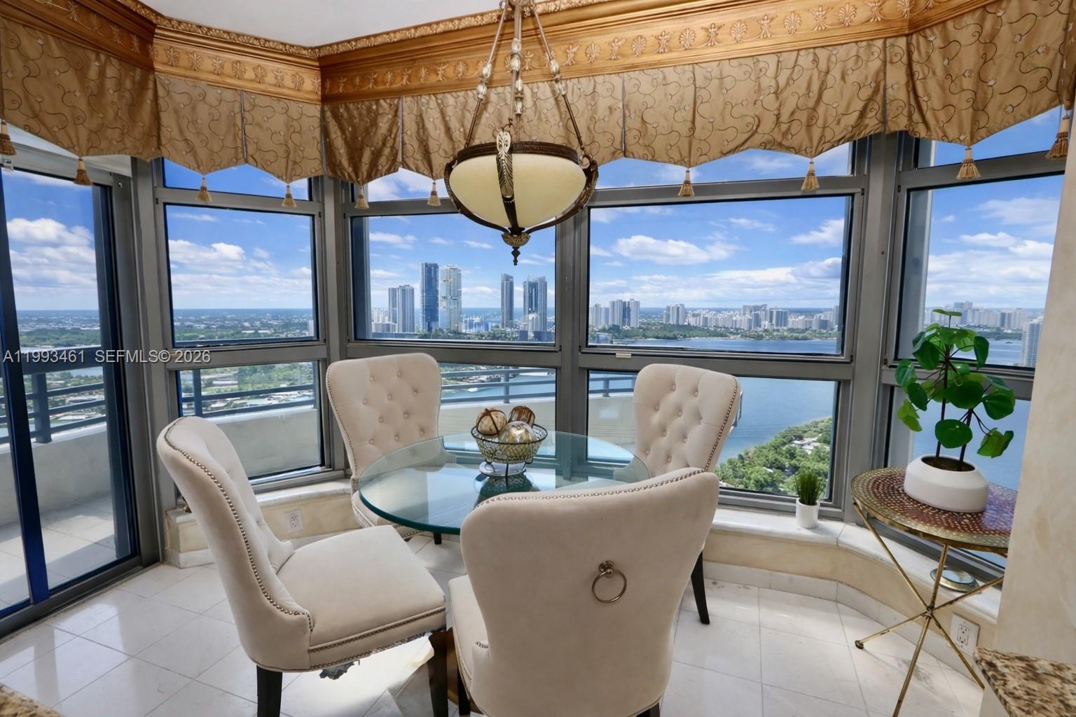 MYSTIC POINTE TOWER 500 C - Residential