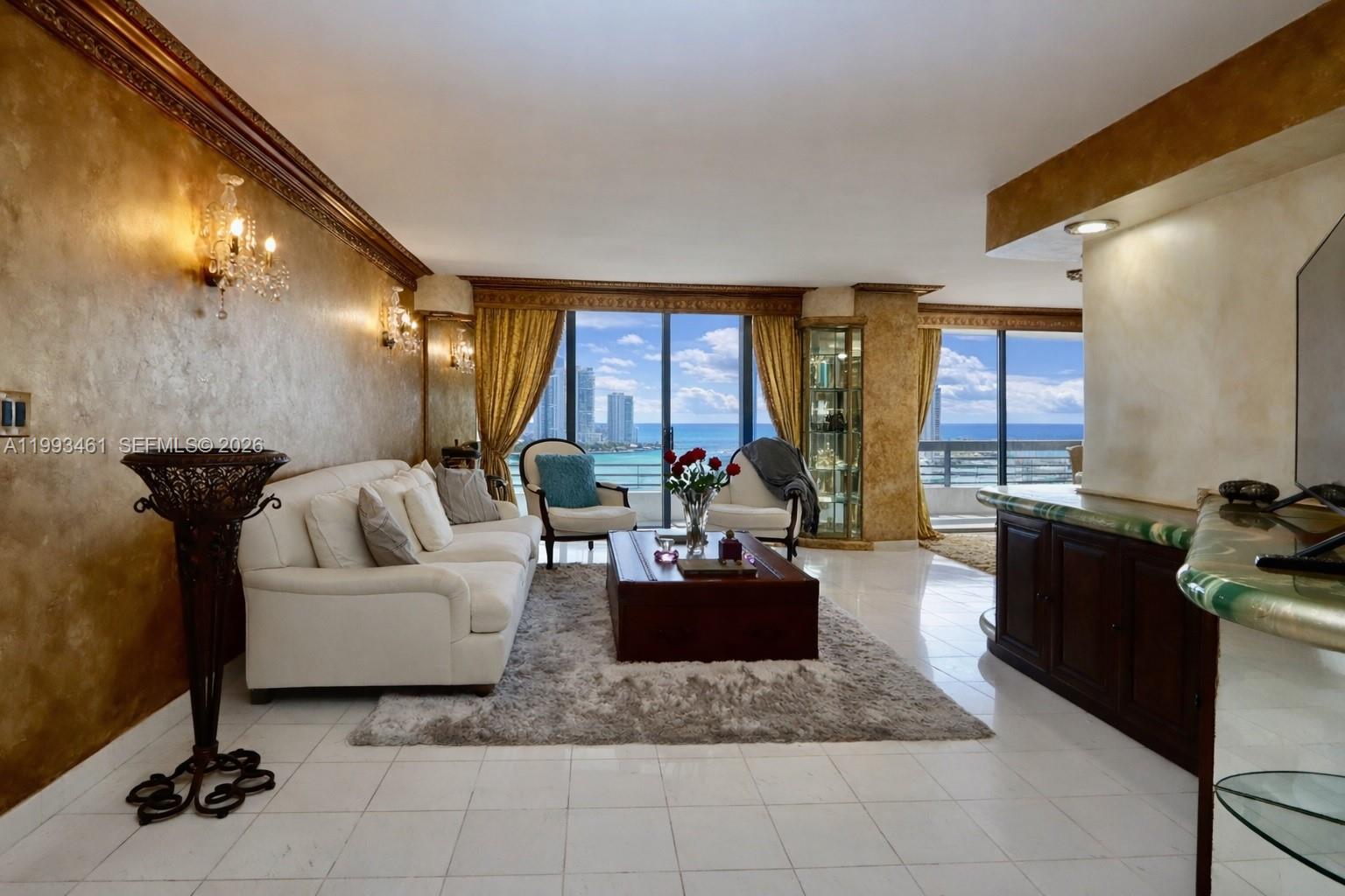 MYSTIC POINTE TOWER 500 C - Residential