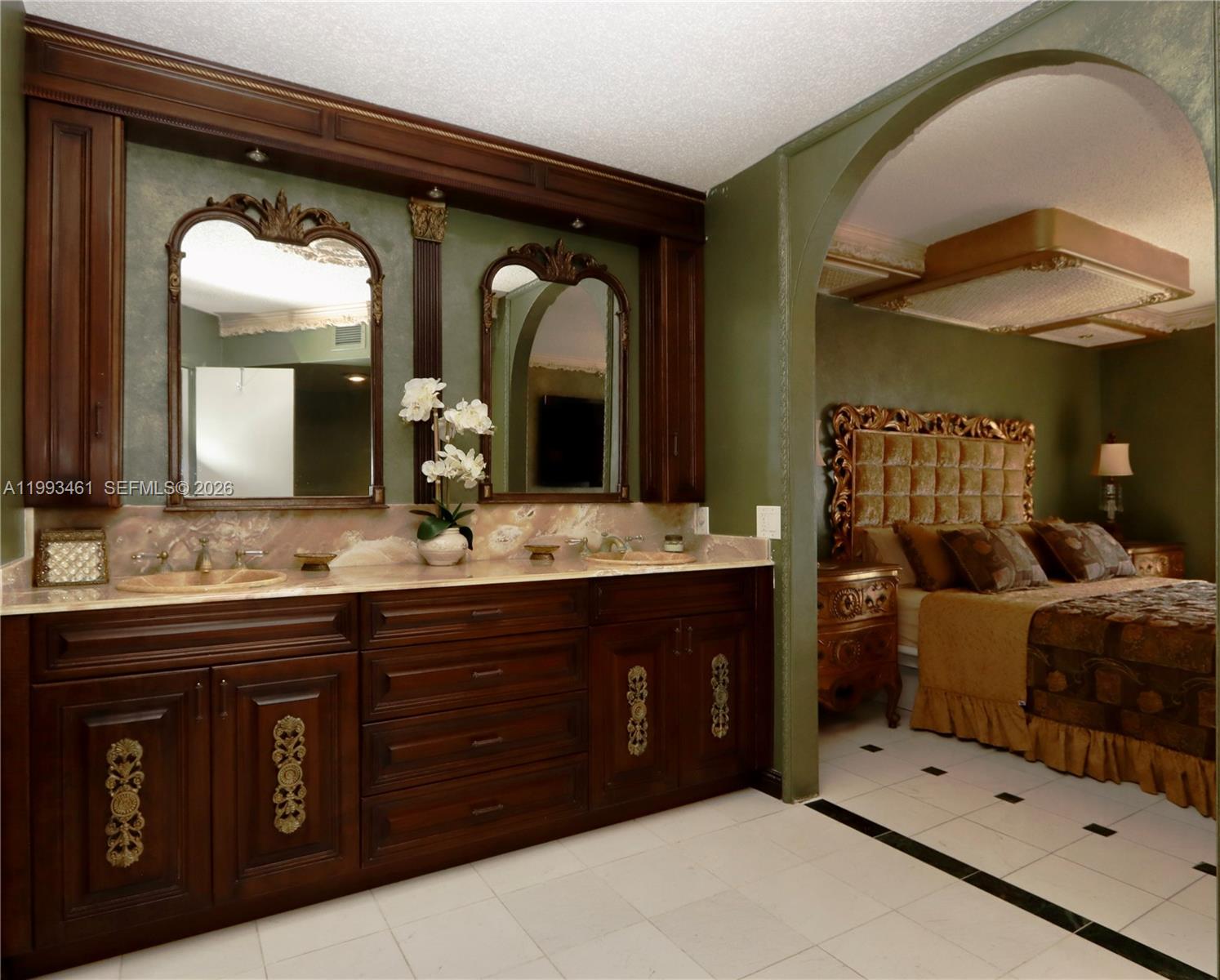 MYSTIC POINTE TOWER 500 C - Residential