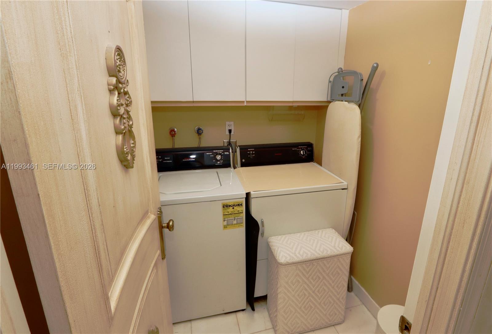 MYSTIC POINTE TOWER 500 C - Residential