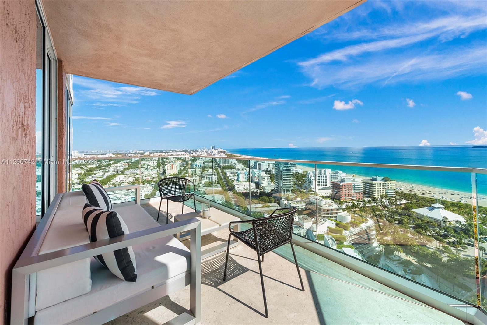 PORTOFINO TOWER CONDO - Residential