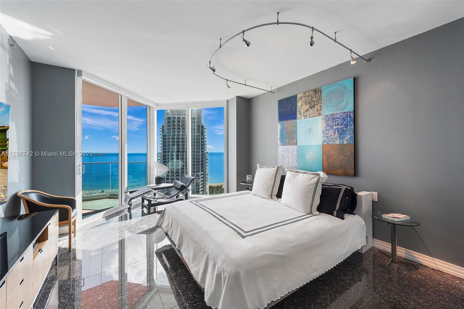 PORTOFINO TOWER CONDO - Residential