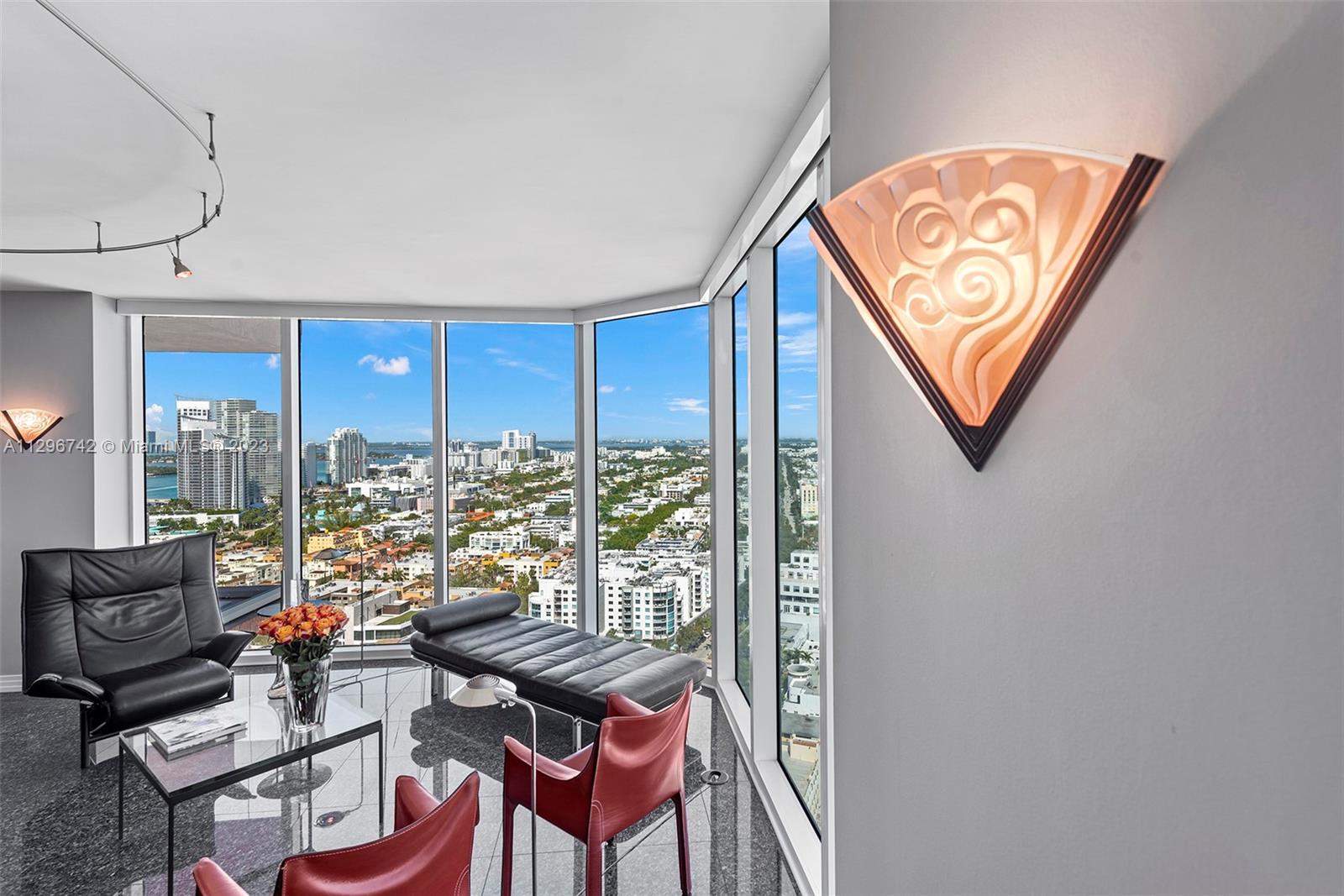 PORTOFINO TOWER CONDO - Residential