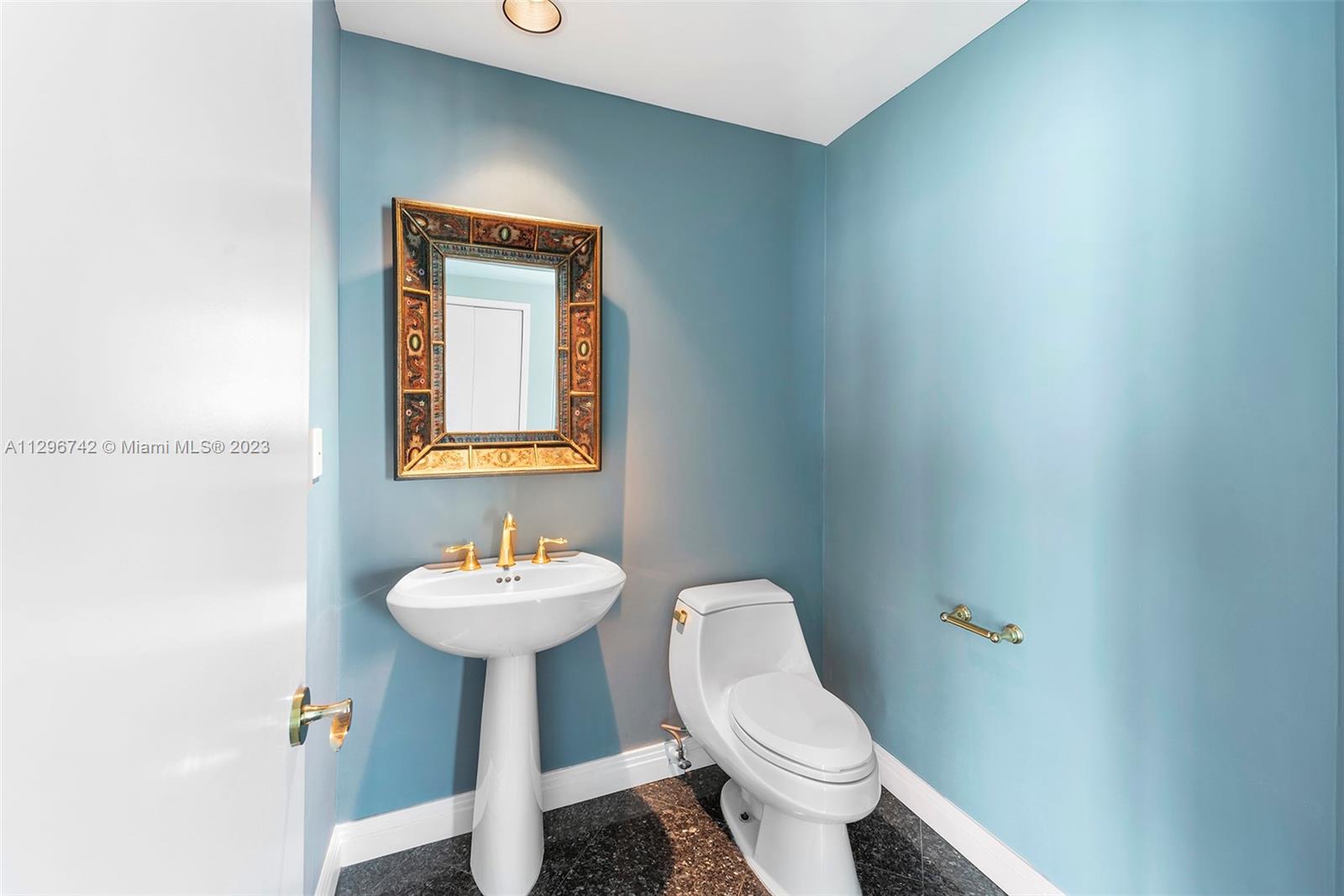 PORTOFINO TOWER CONDO - Residential