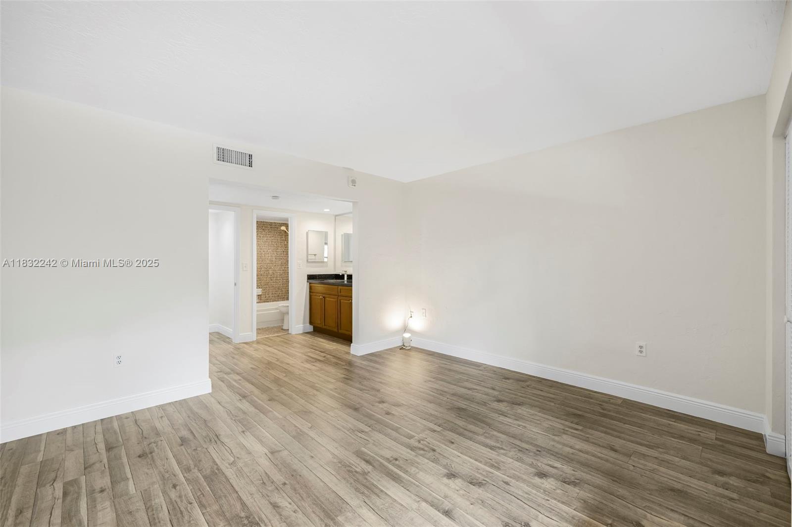 VILLA CAPRI CONDO - Residential