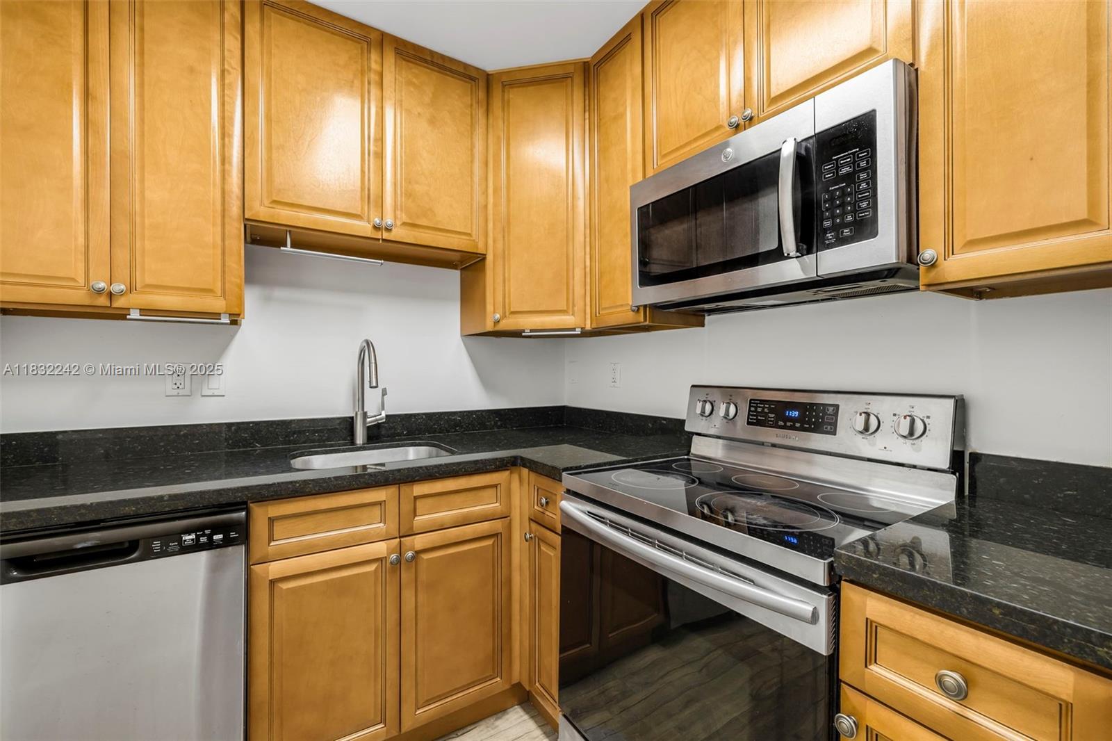 VILLA CAPRI CONDO - Residential