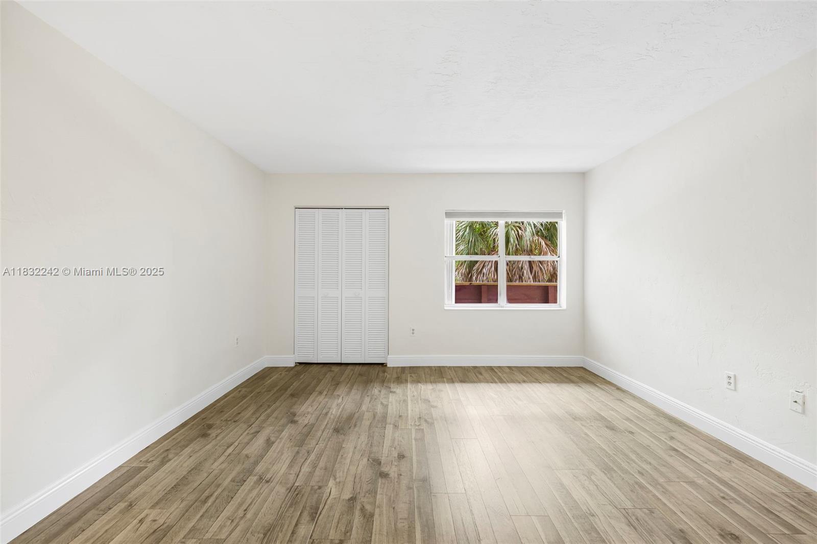 VILLA CAPRI CONDO - Residential