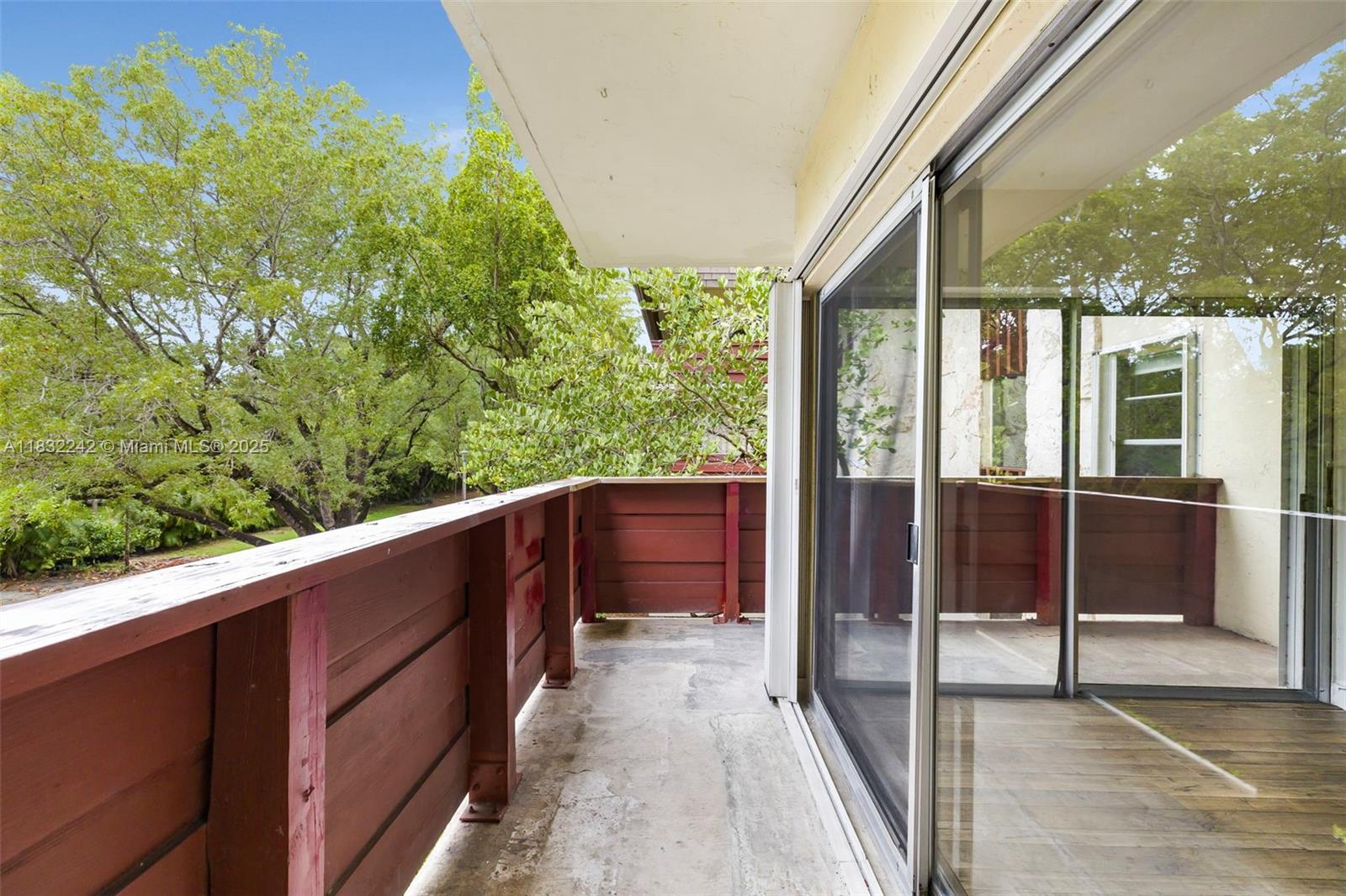 VILLA CAPRI CONDO - Residential