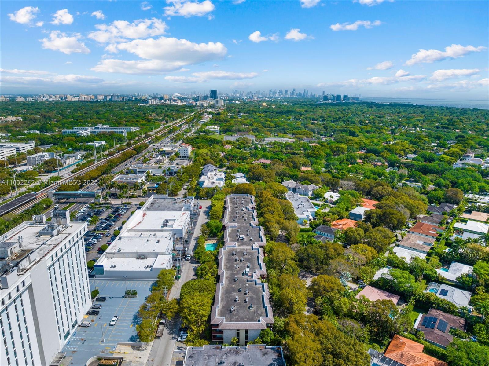 VILLA CAPRI CONDO - Residential