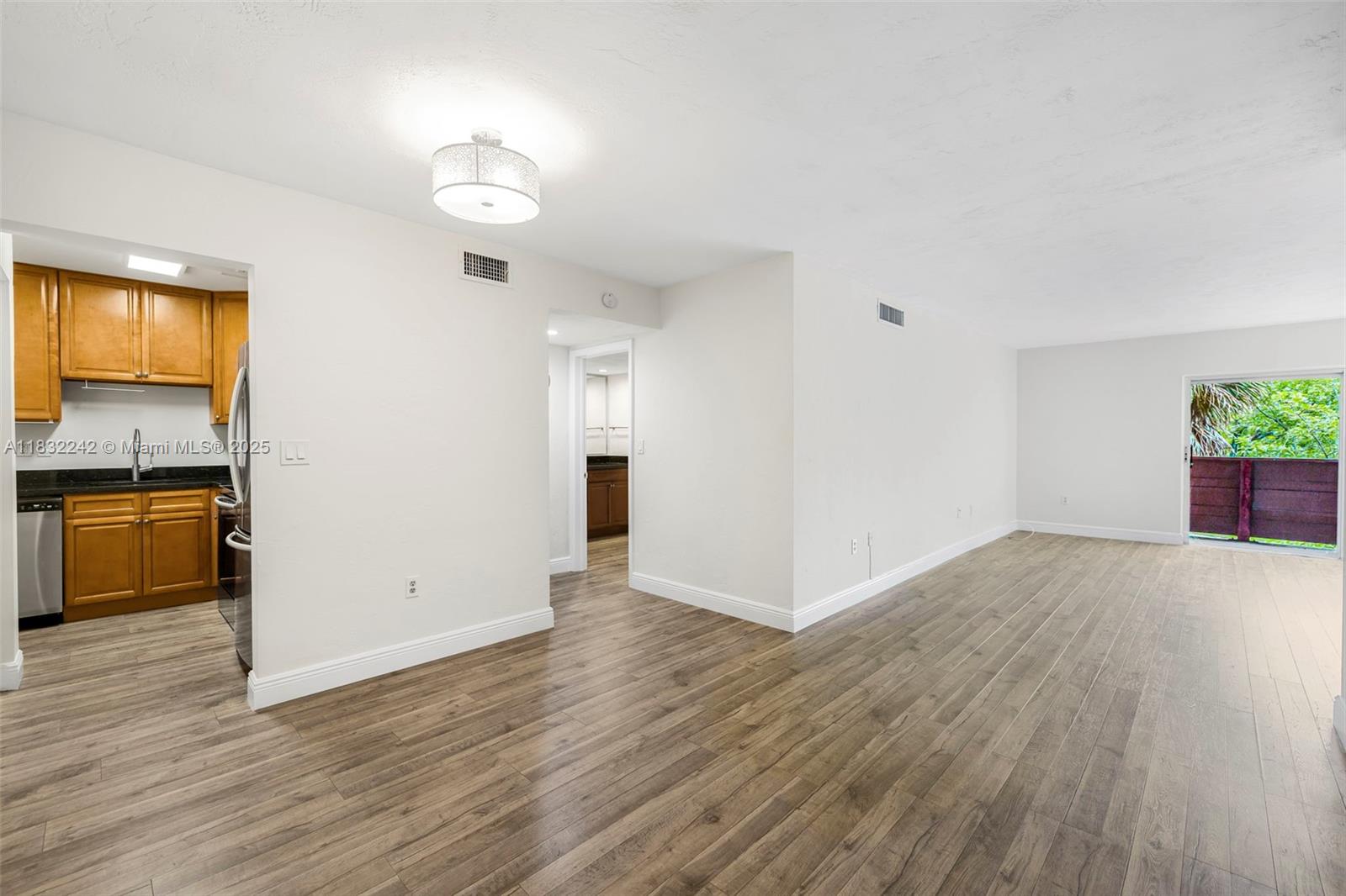 VILLA CAPRI CONDO - Residential