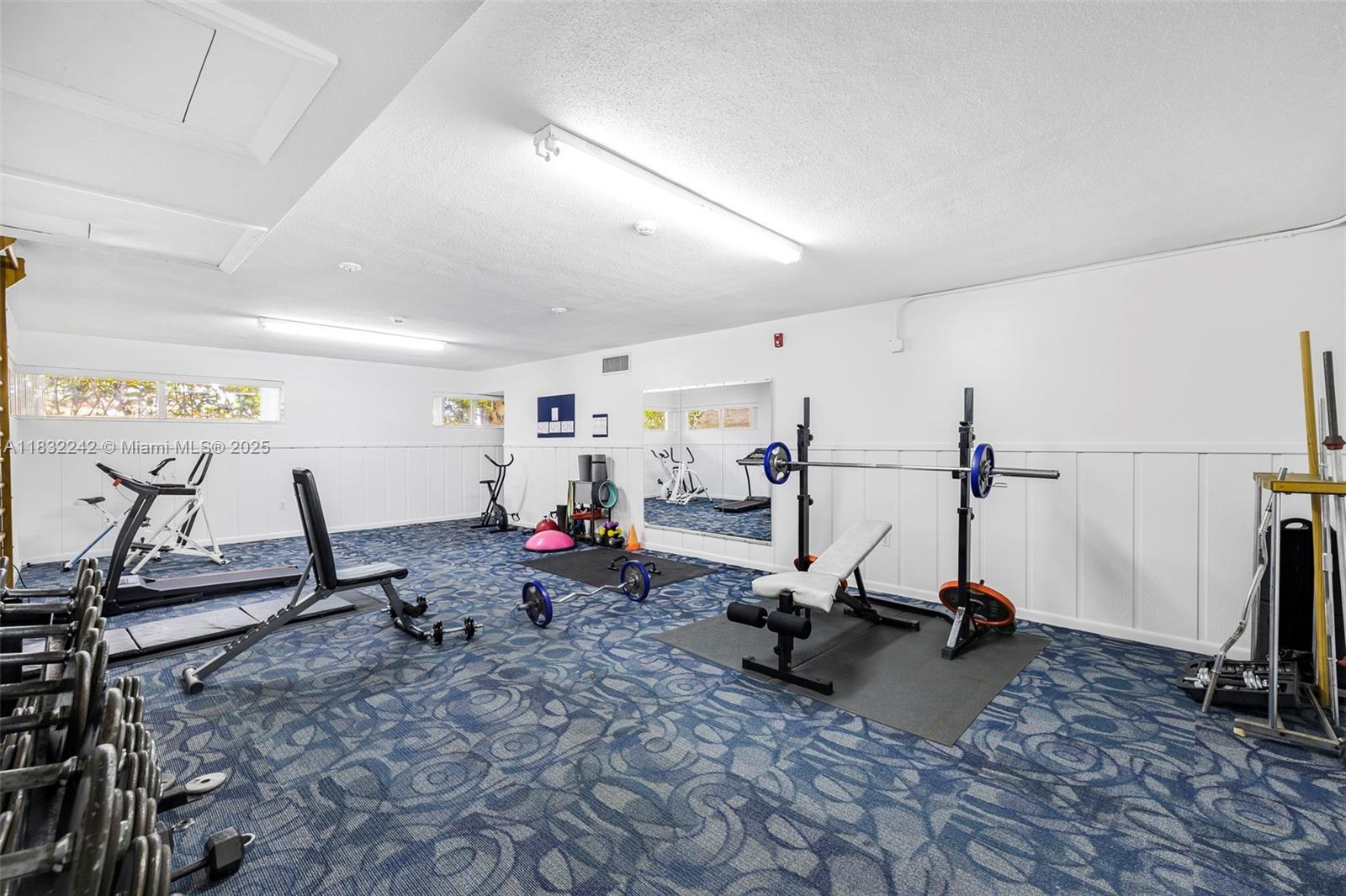 VILLA CAPRI CONDO - Residential