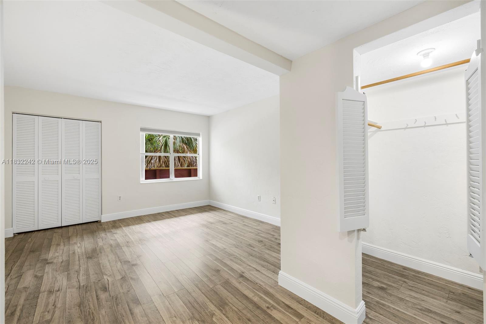 VILLA CAPRI CONDO - Residential