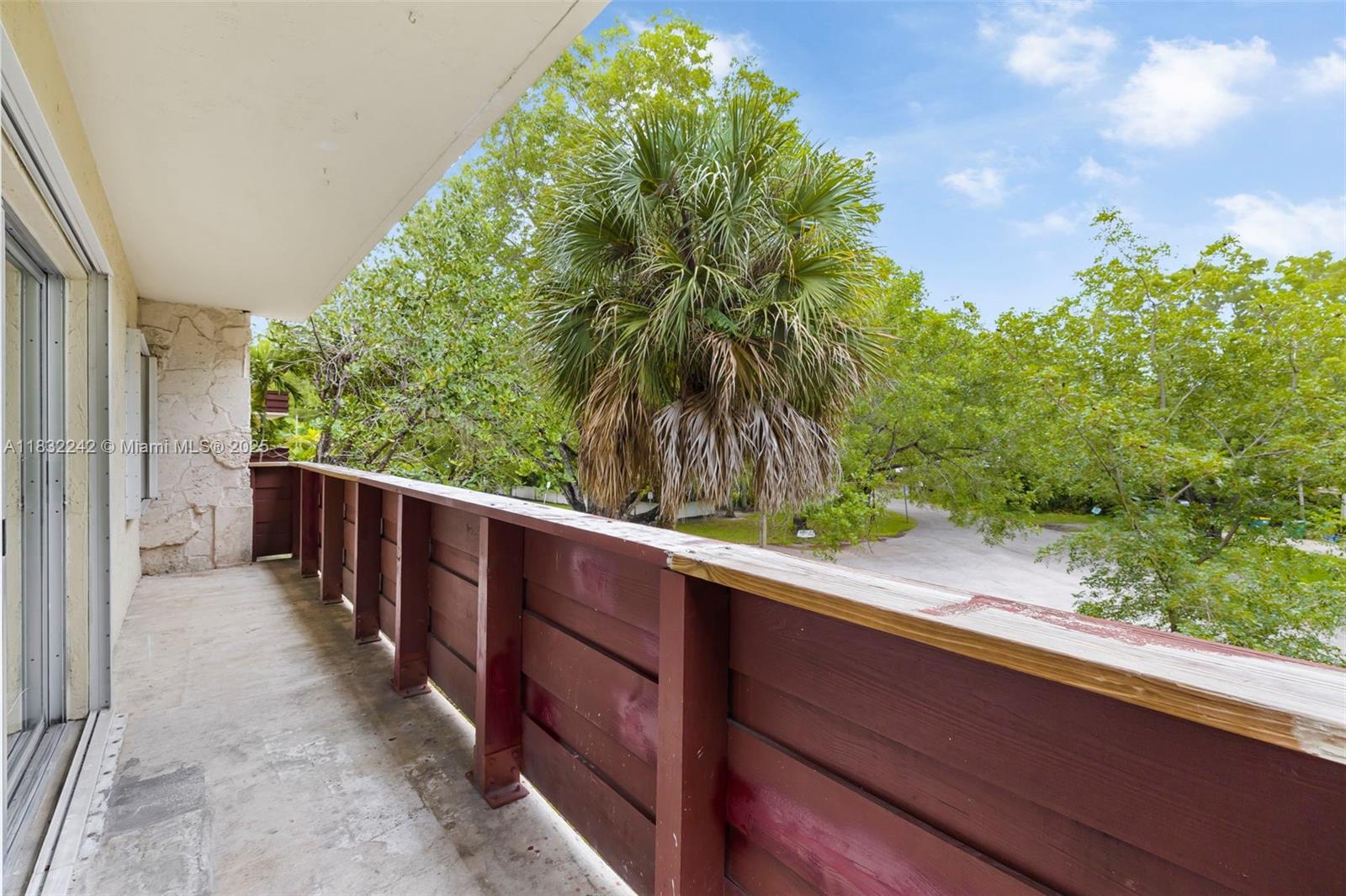 VILLA CAPRI CONDO - Residential