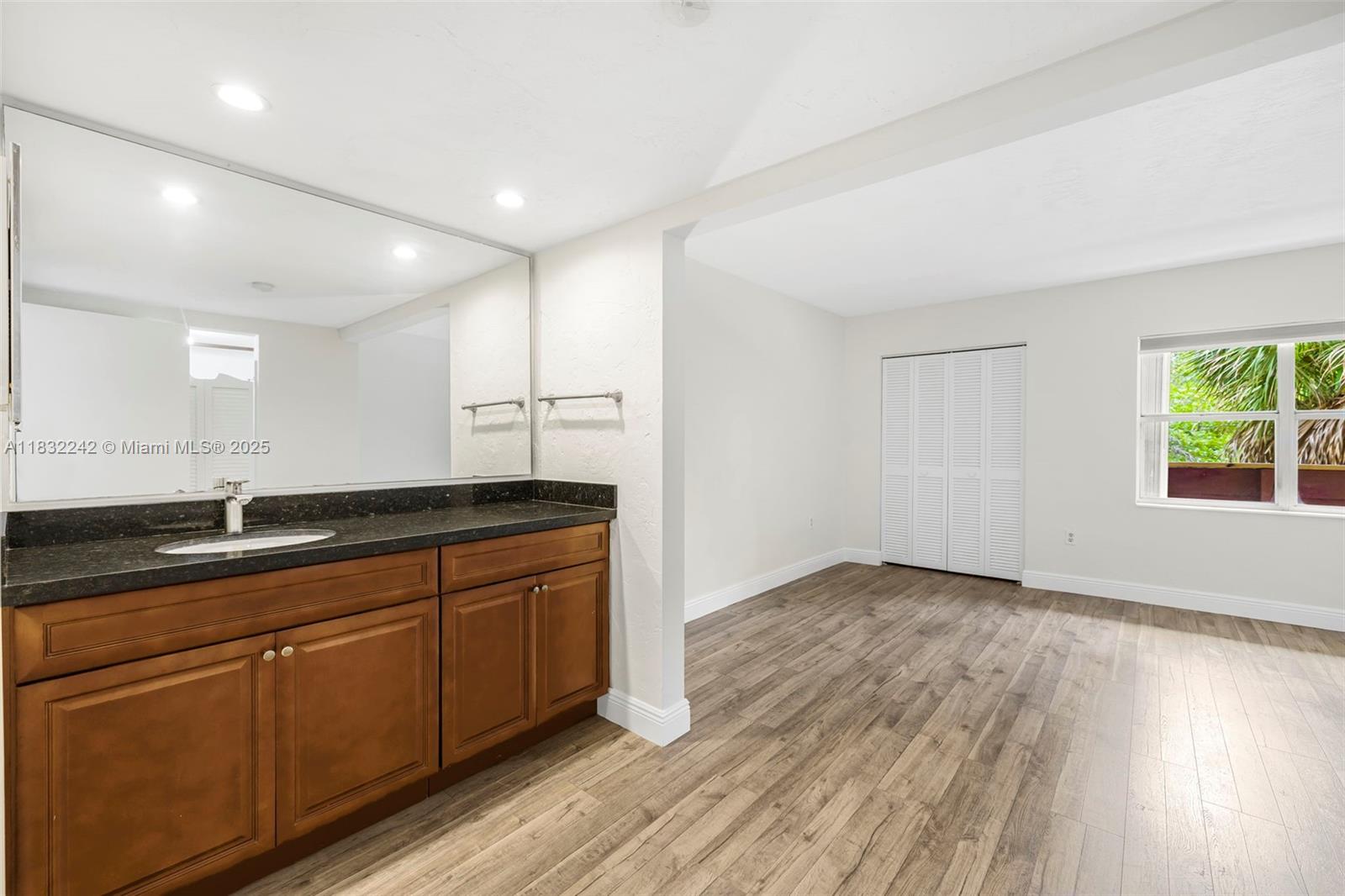 VILLA CAPRI CONDO - Residential