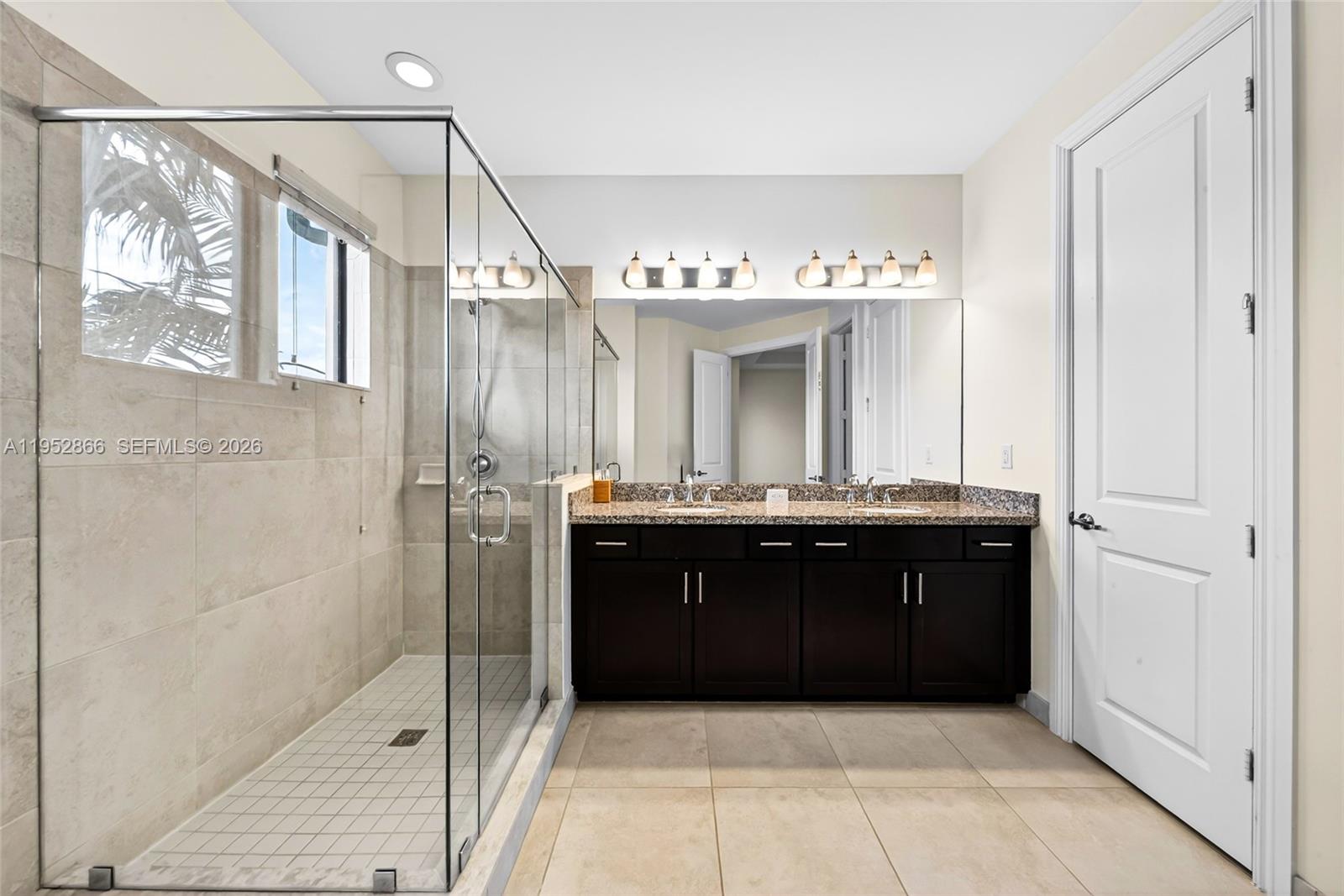 PEMBROKE LAKES SOUTH - Residential