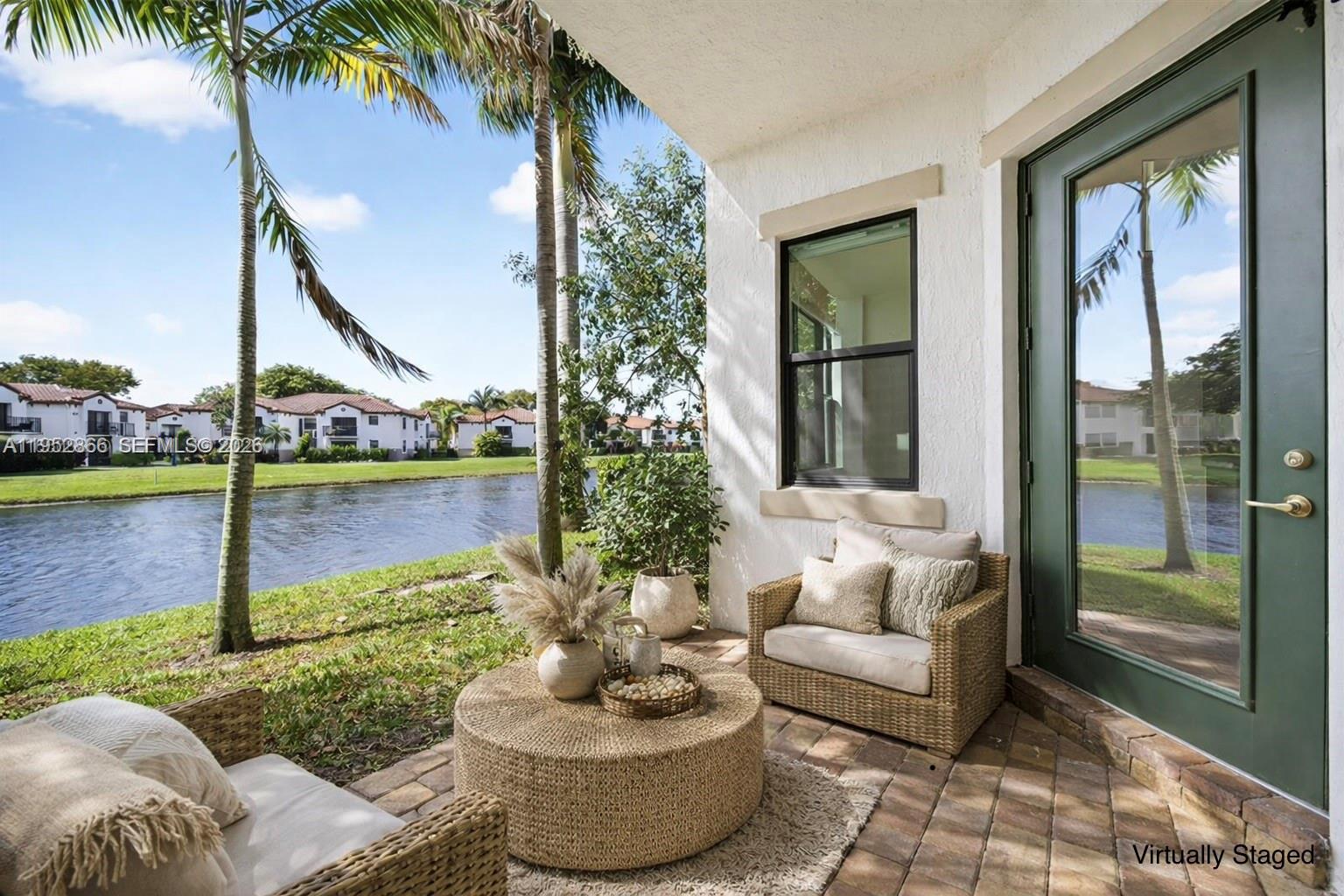 PEMBROKE LAKES SOUTH - Residential