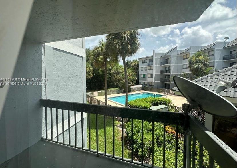 PRESIDENTIAL GOLFVIEW CON - Residential Lease