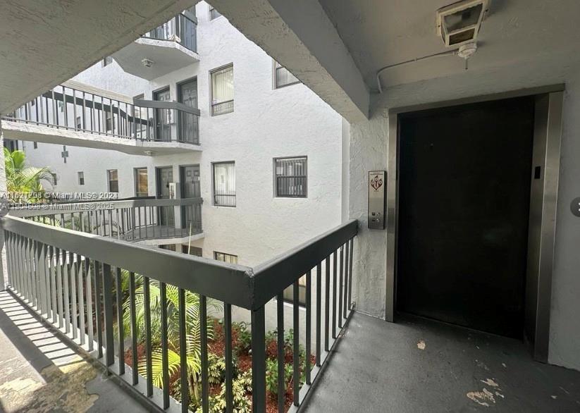 PRESIDENTIAL GOLFVIEW CON - Residential Lease