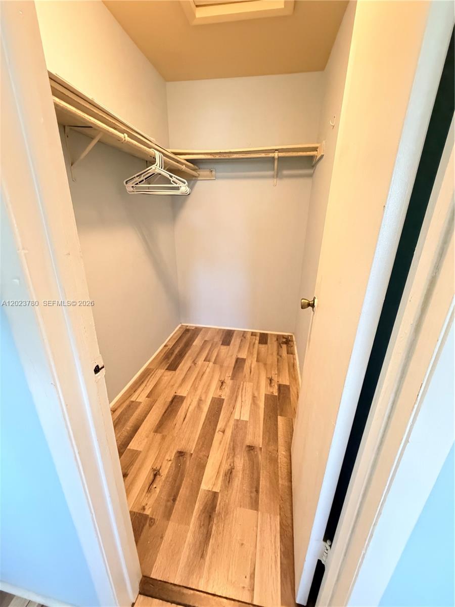 PRESERVE AT AVERY LAKES - Residential Lease