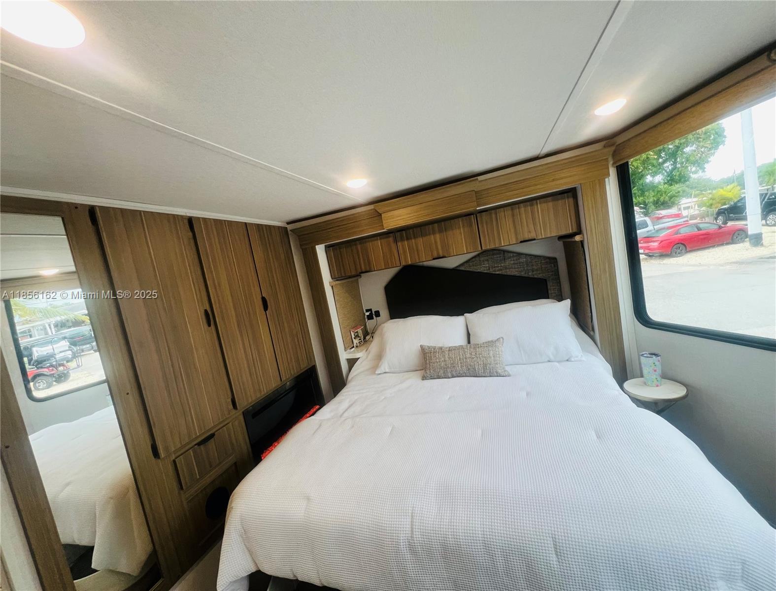 CALUSA CAMPGROUND - Residential