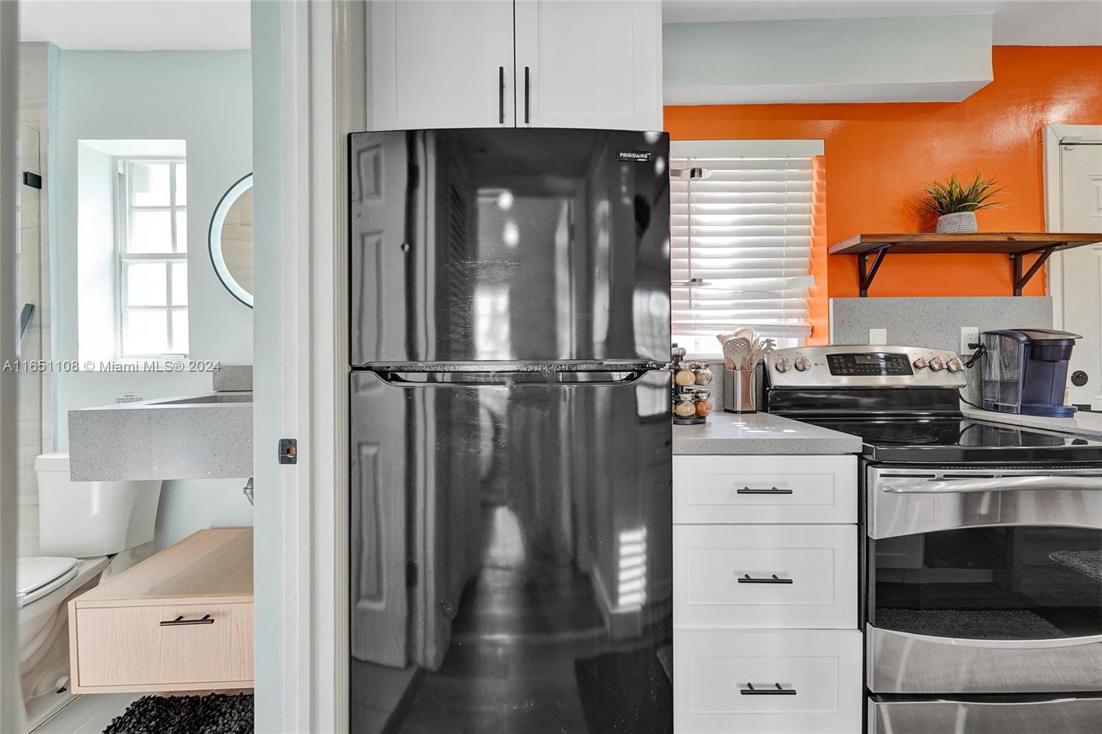 DIXIANNA VILLAS - Residential Lease