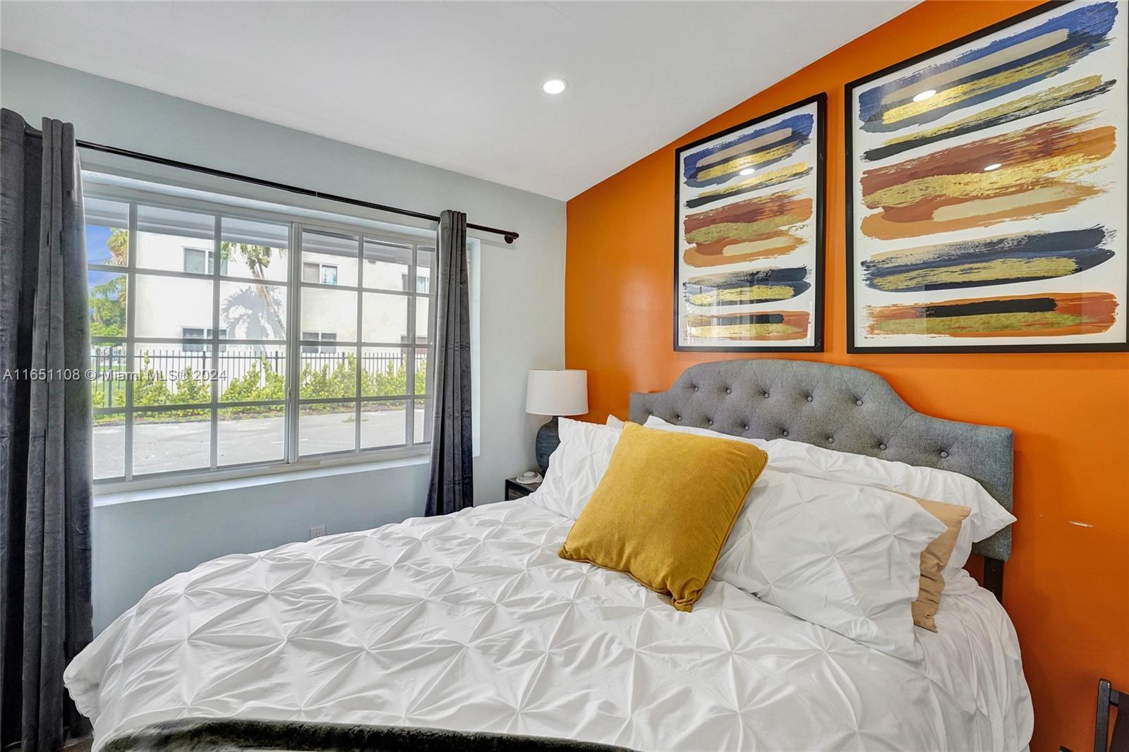 DIXIANNA VILLAS - Residential Lease