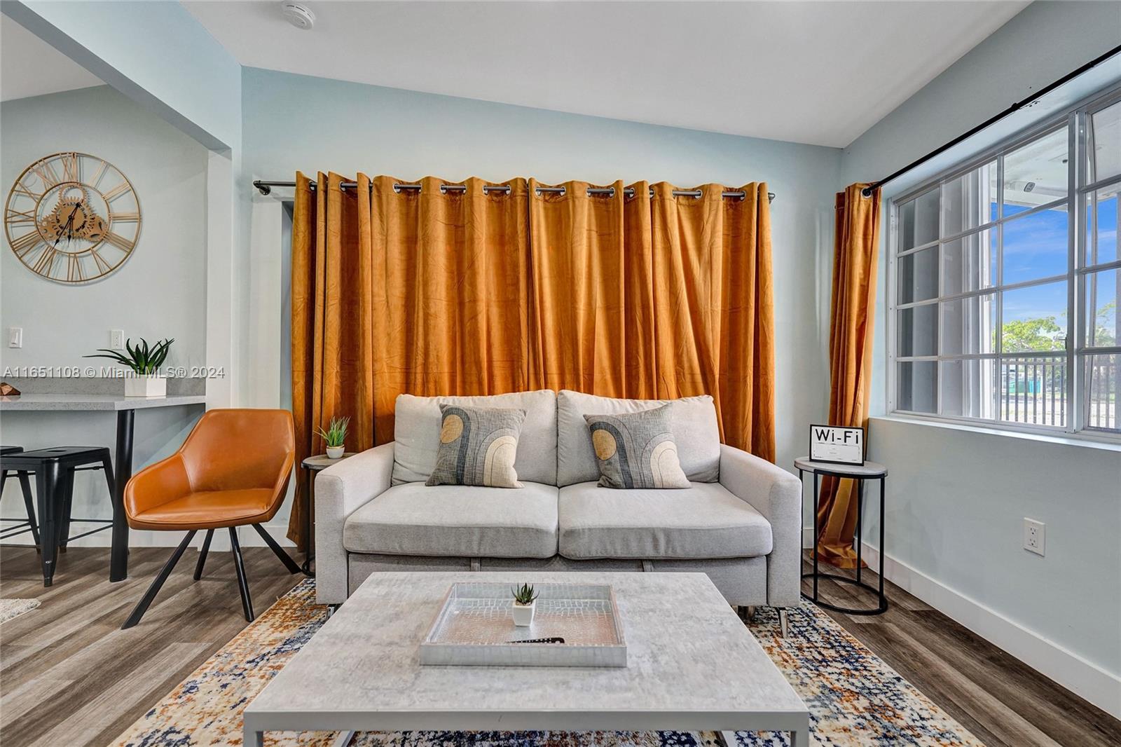 DIXIANNA VILLAS - Residential Lease