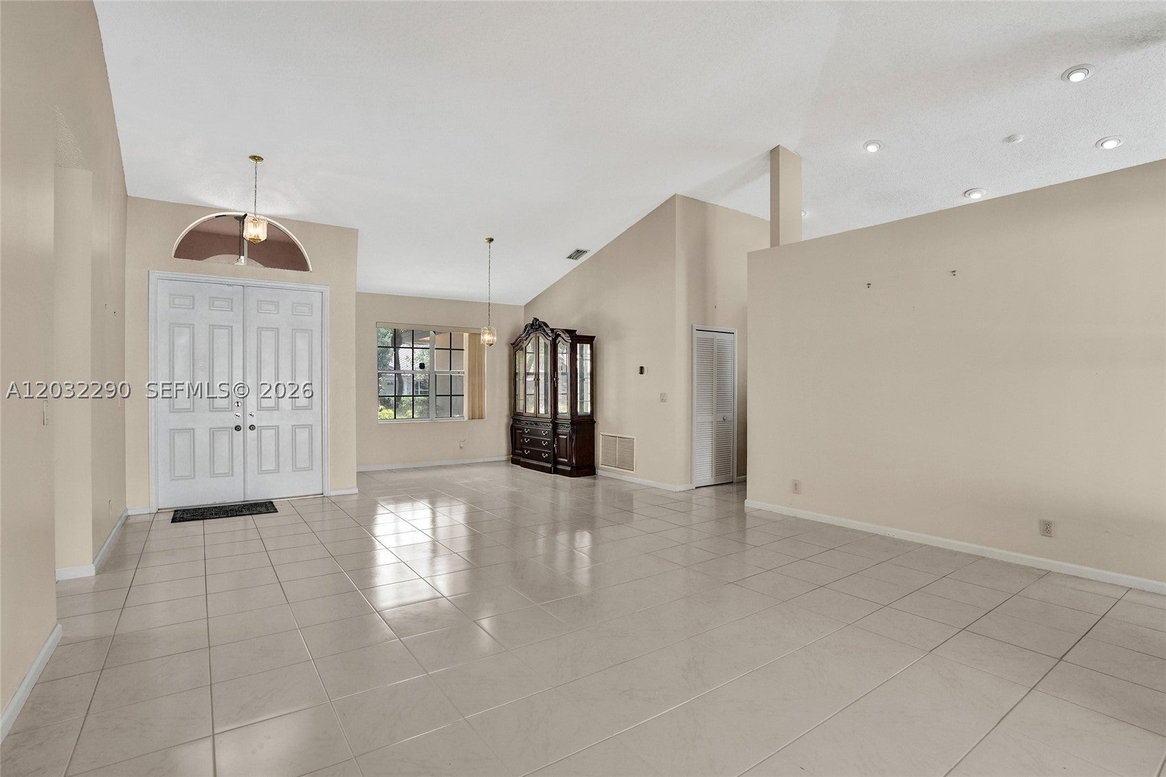 8269 NW 40th Ct
