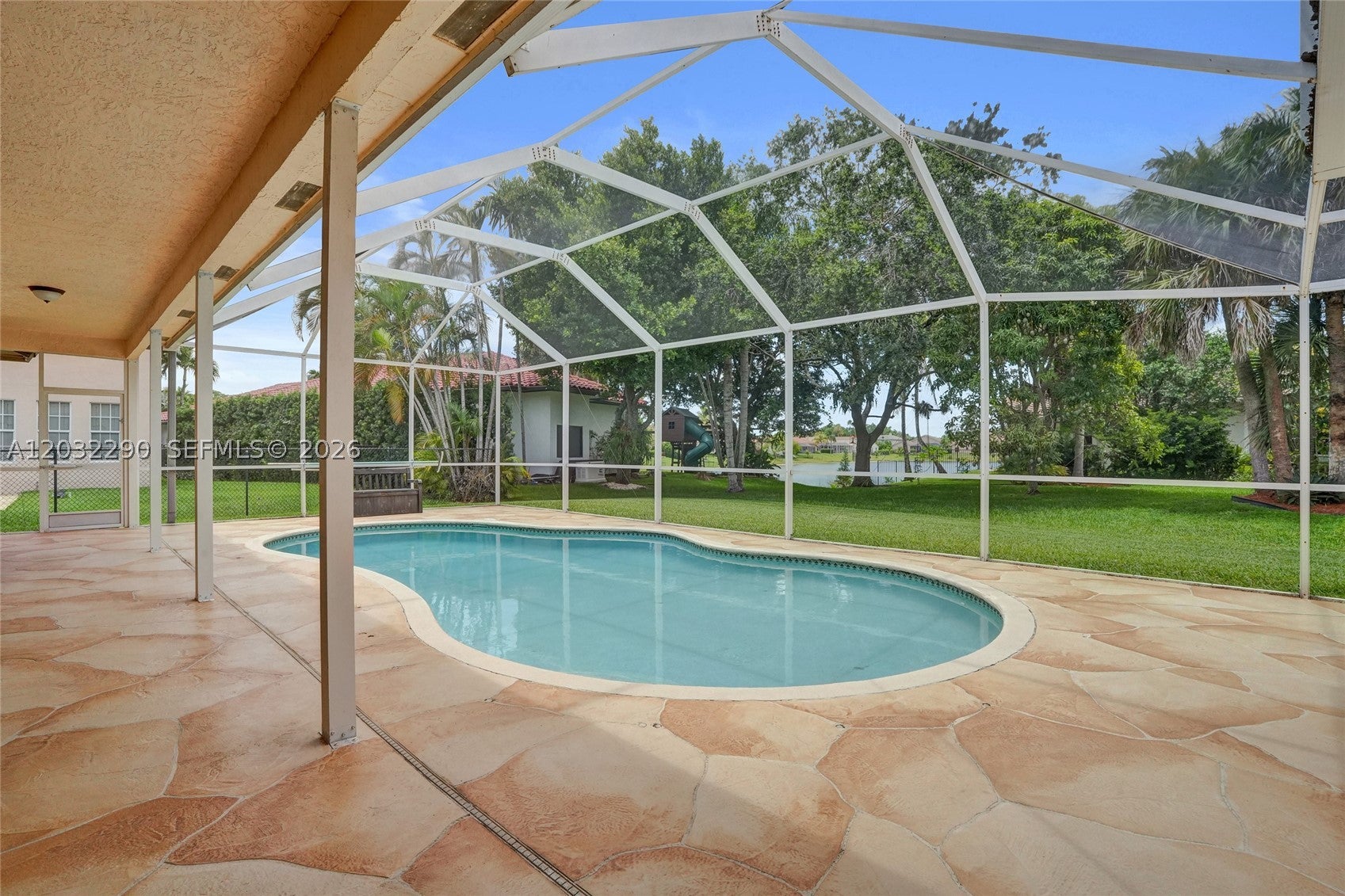 8269 NW 40th Ct