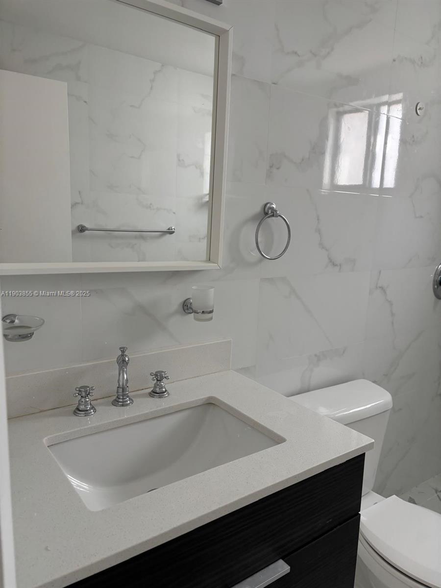 Los MolinosNew Development - Residential Lease