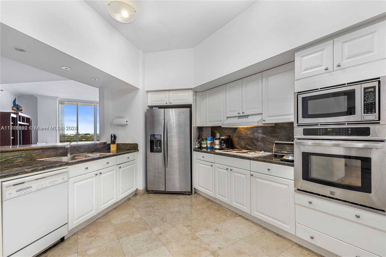 Rental Property at 8925 Collins Ave 11F, Surfside, Miami-Dade County, Florida - Bedrooms: 3 
Bathrooms: 3  - $5,900 MO.