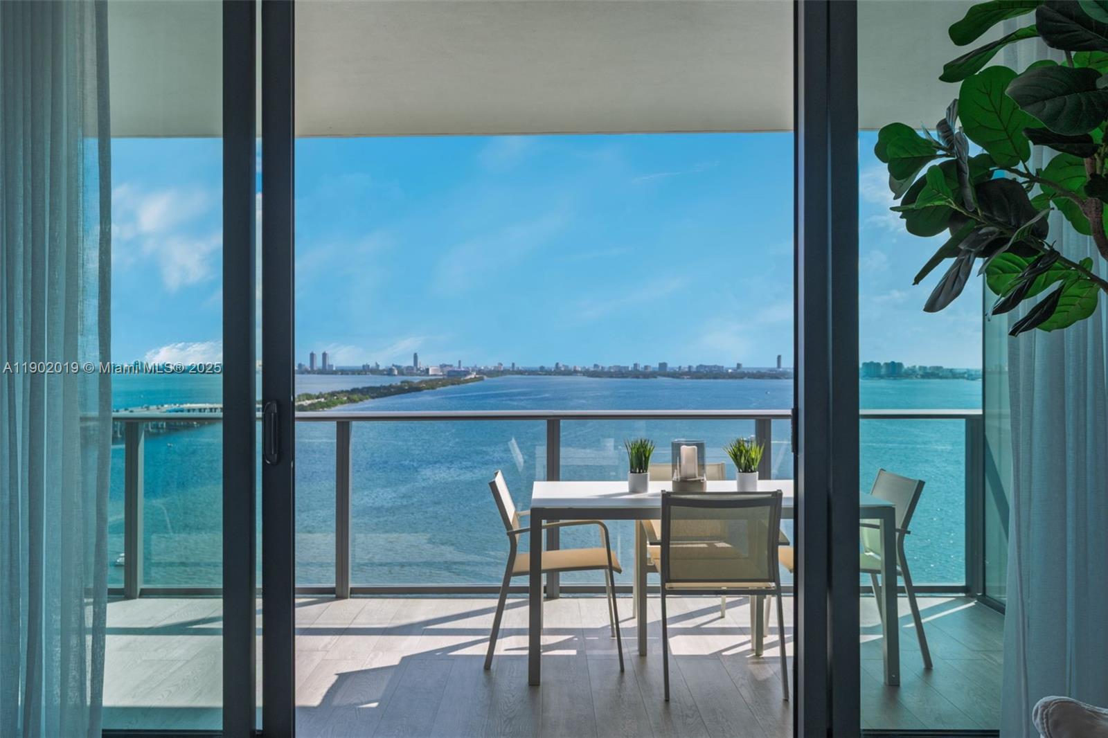 ONE PARAISO CONDO - Residential