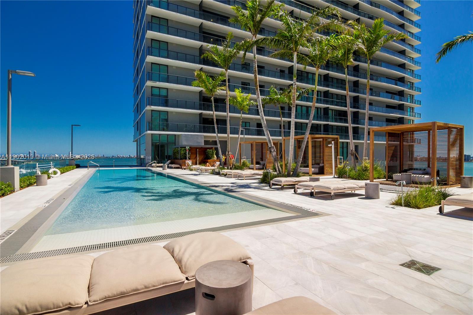 ONE PARAISO CONDO - Residential