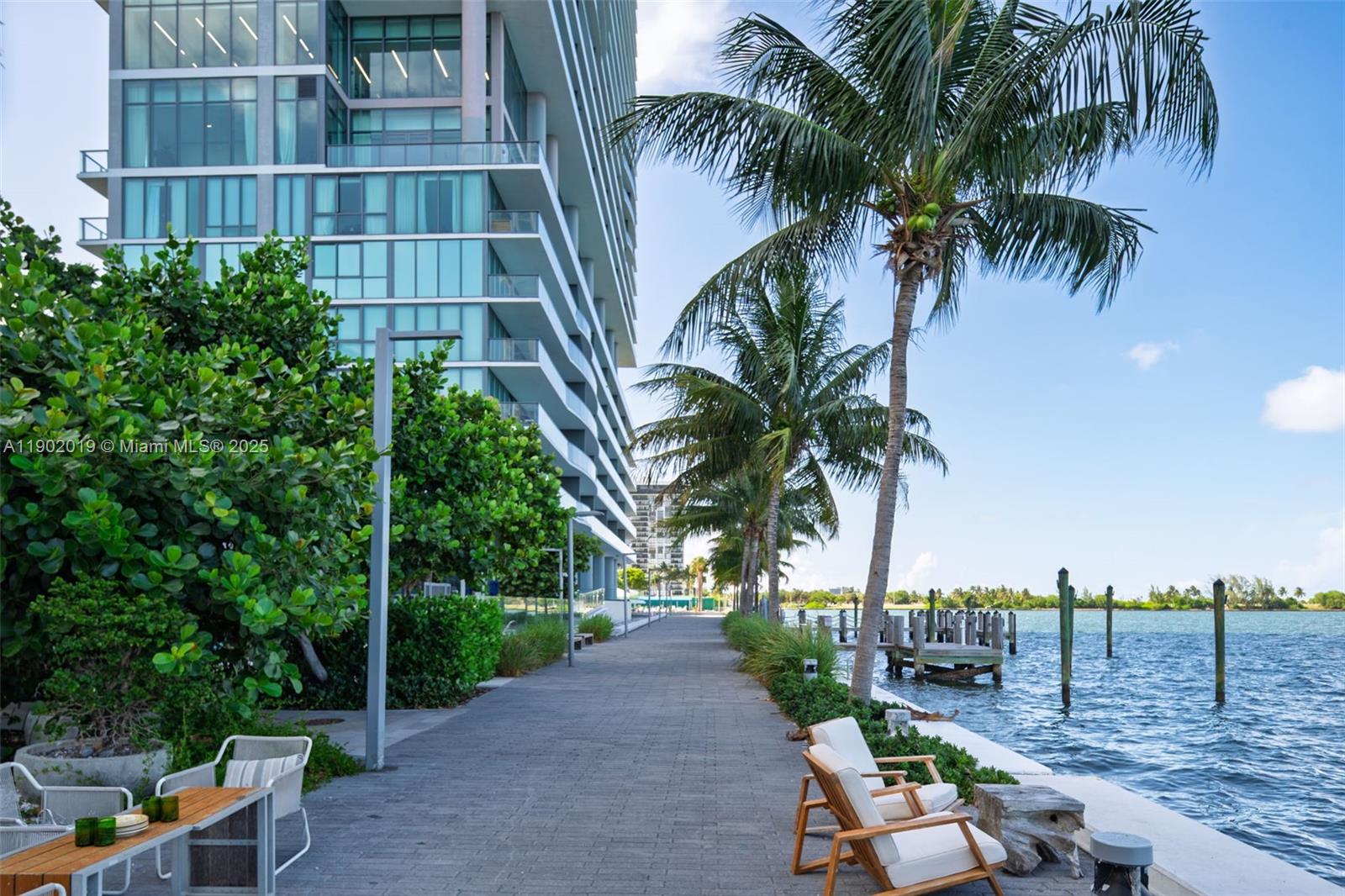 ONE PARAISO CONDO - Residential