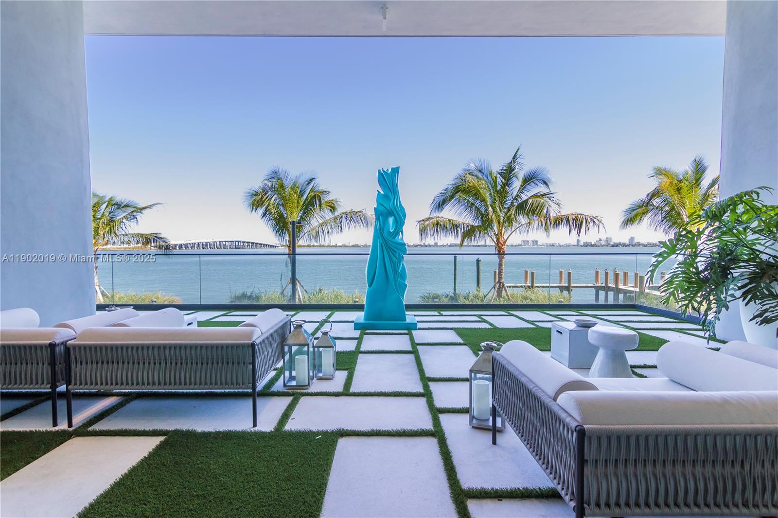 ONE PARAISO CONDO - Residential