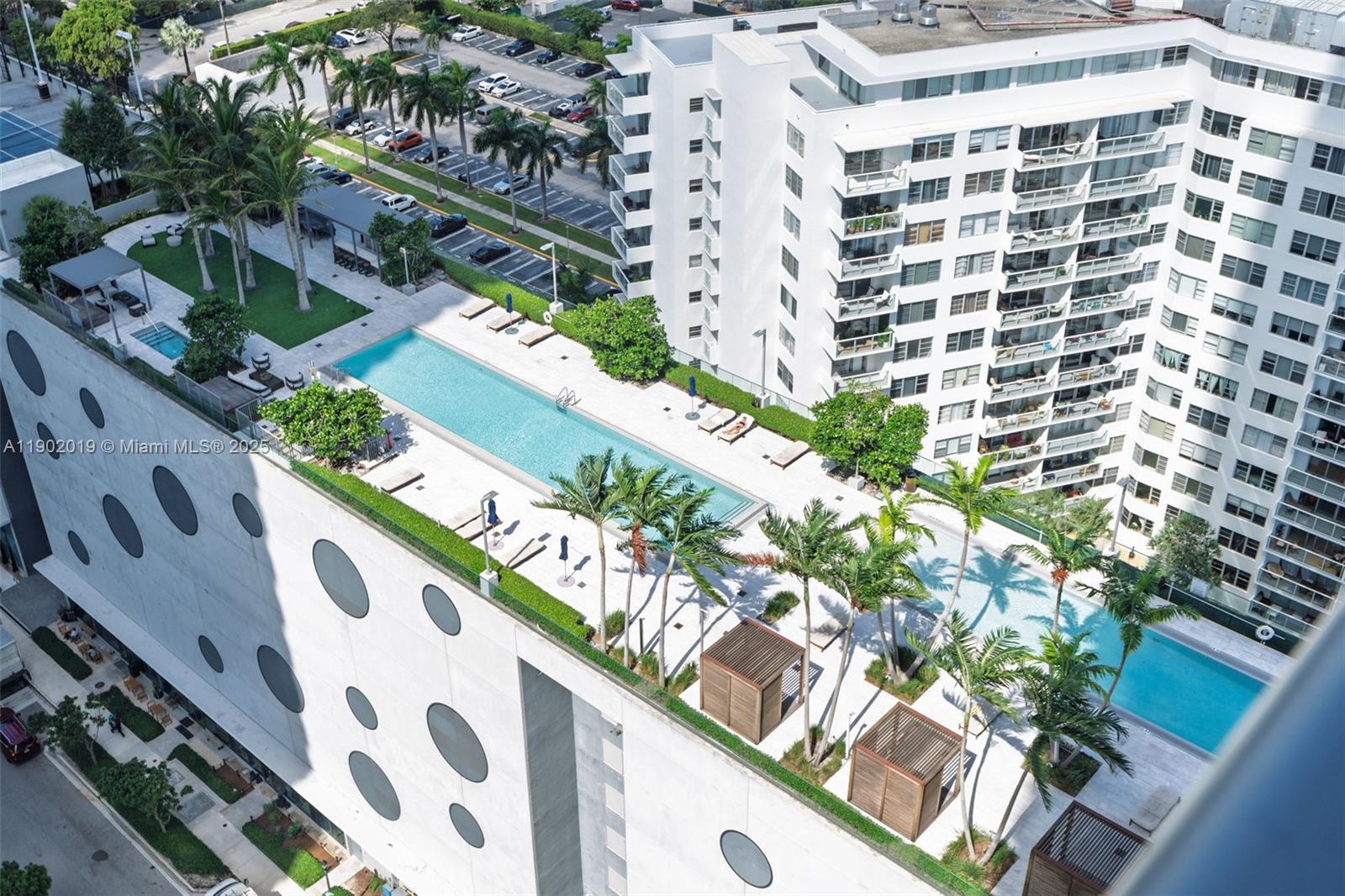 ONE PARAISO CONDO - Residential