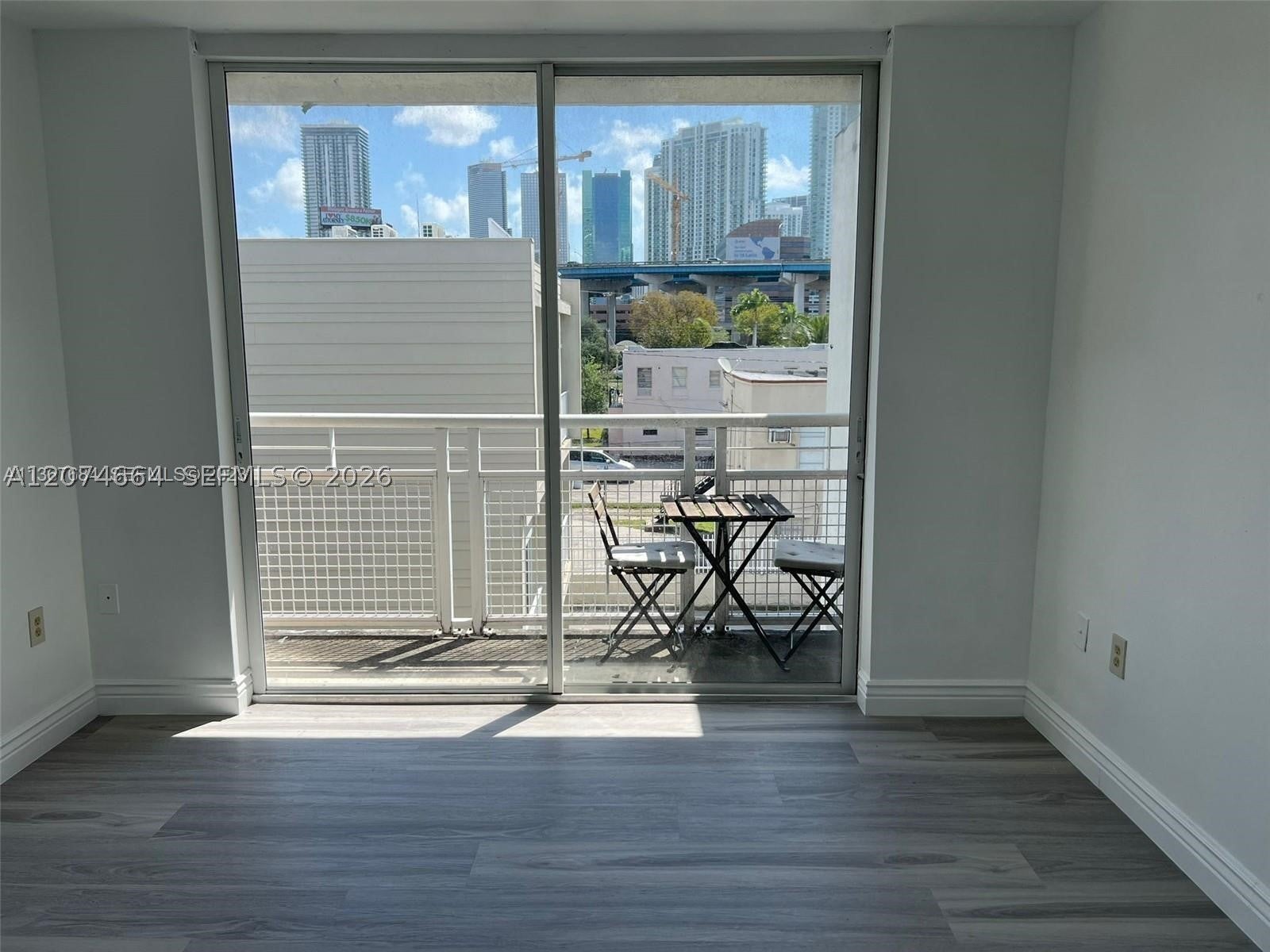 450 SW 3rd St 15